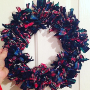 Fabric wreath. Photo credit - mumssavvysavings.com